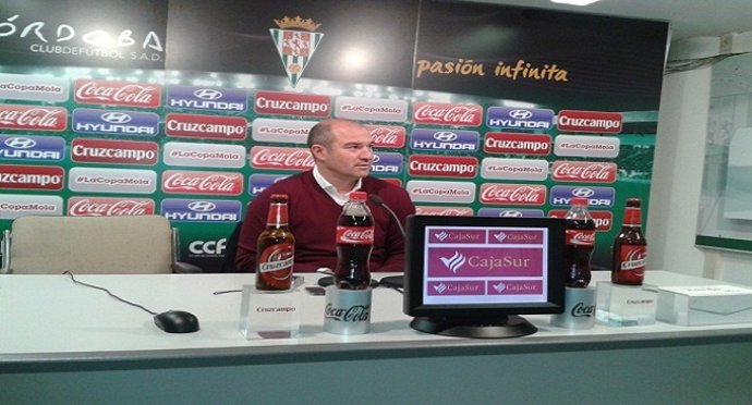 El técnico del Córdoba, Rafael Berges