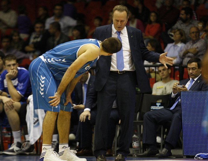 Entrenador Aito Garcia Reneses Gran Canarias - Cajasol