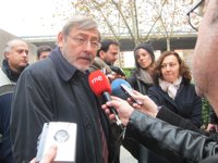 Lissavetzky dice que el Ayuntamiento vive un "tsunami" institucional y que Botella debe plantearse el dimitir