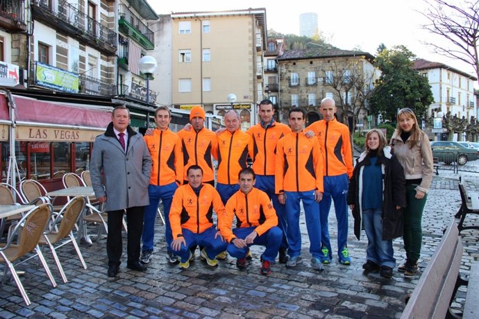 Alcalde Laredo con corredores