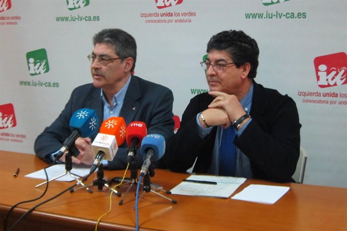 José Luis Pérez Tapias y Diego Valderas, hoy en rueda de prensa