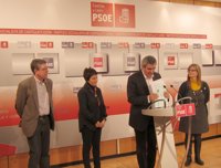 PSCL llevará dos iniciativas a las Cortes contra "el derribo controlado" de la Sanidad universal y la Ley de Dependencia