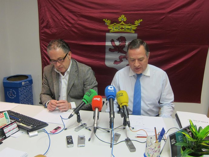 Chamorro (I) y Valderas (D)