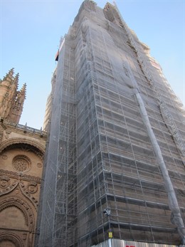 Andamio en la Torre de las Campanas