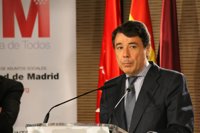 Madrid.González dice que si finalmente el PSM presenta recurso al euro por receta "Rubalcaba tendrá que hacérselo mirar"