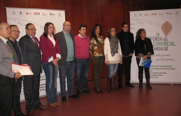 Campaña conjunta en defensa del modelo comercial andaluz.