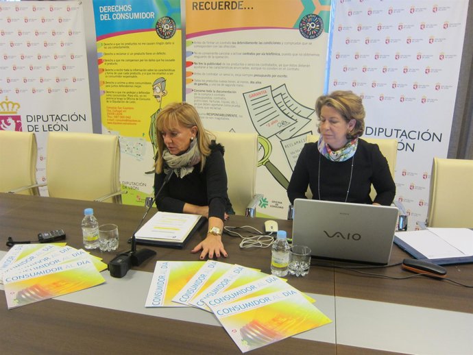 Carrasco presenta el balance de la Oficina de Consumo