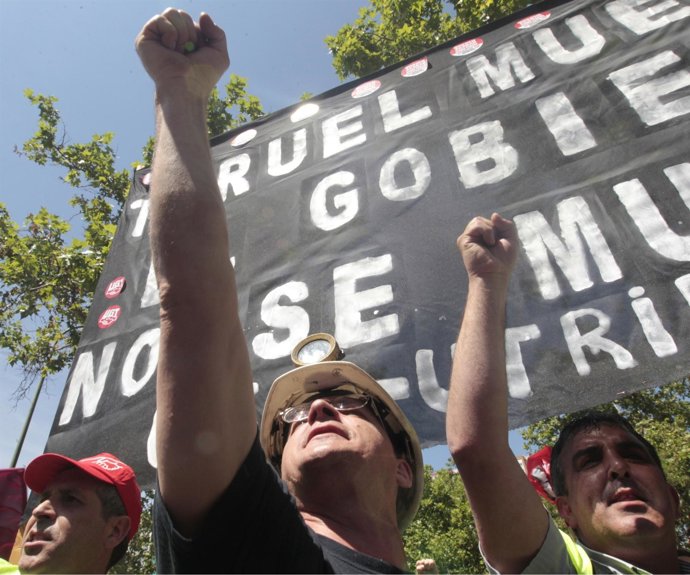 Protestas En Defensa Del Carbón