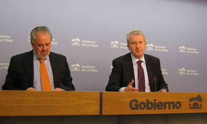 El portavoz del Gobierno y el consejero de Salud comparecen ante los medios