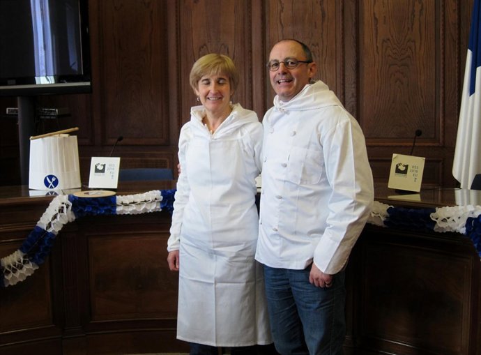 Nerea Txapartegi y Juan Karlos Izagirre