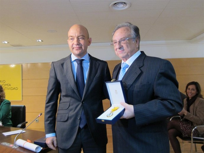 El secretario de Estado de Comercio y el presidente del Grupo Fuertes