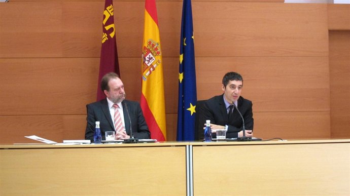 El consejero Cruz junto a Sotoca