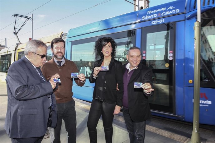 Alonso y Medina posan junto a Irene Martínez