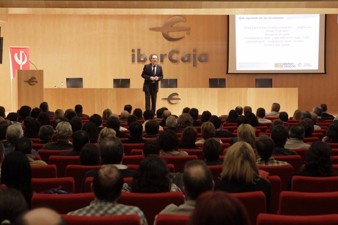 Charla sobre empleo en Ibercaja