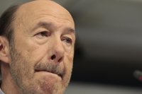 Rubalcaba: el modelo del Gobierno es un "paso previo" a privatizar servicios