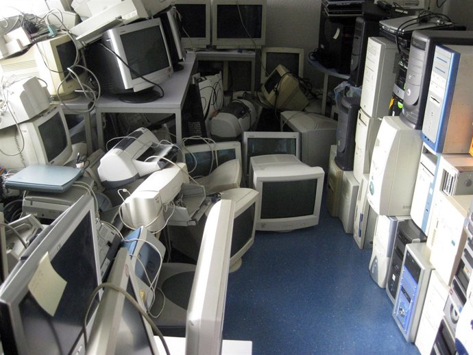 Ordenadores recogidos por la Casa de la Juventud de Pamplona.