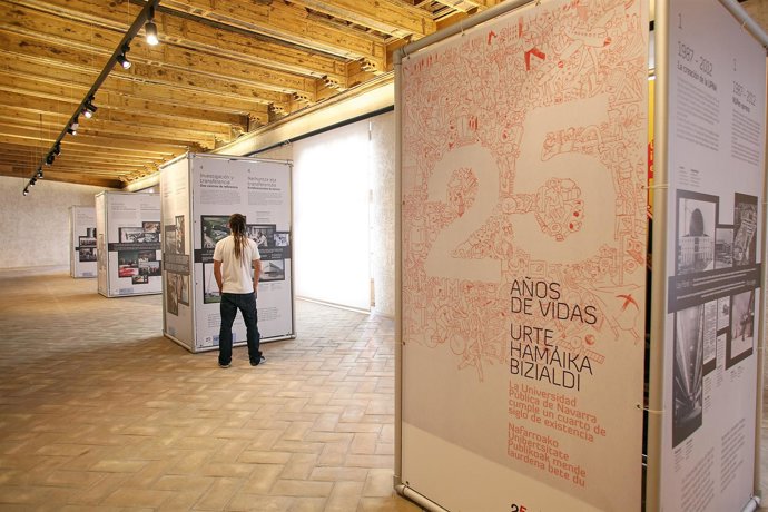 Imagen de la exposición '25 años de vida' de la UPNA.