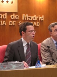 Lasquetty remarca que lo "previsible" es que el TC admita a trámite el recurso del Gobierno contra el euro por receta