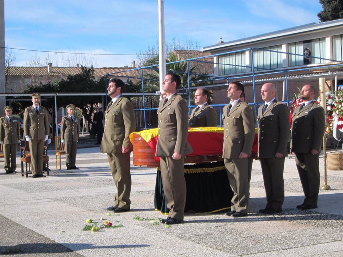 Honras fúnebres por el sargento Fernández Ureña