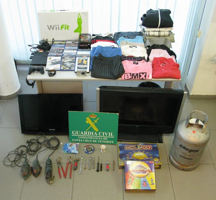 Material requisado por la Guardia Civil