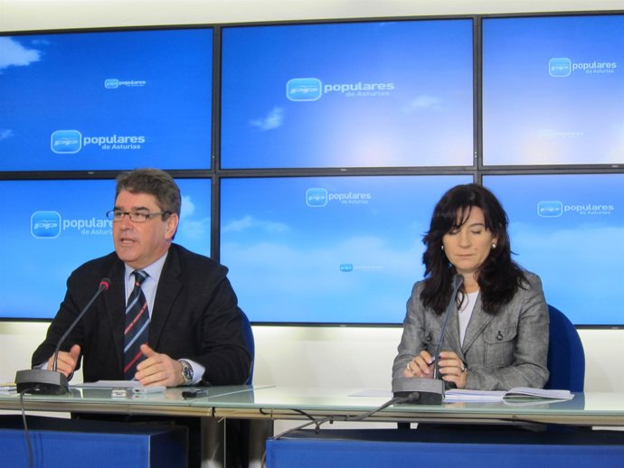 Alfonso Román Álvarez Y Carmen Rodríguez Maniega