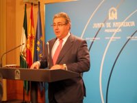 Zoido presenta un decálogo para el 'Pacto por Andalucía', que ve como "una gran oportunidad" si se actúa con "sensatez"