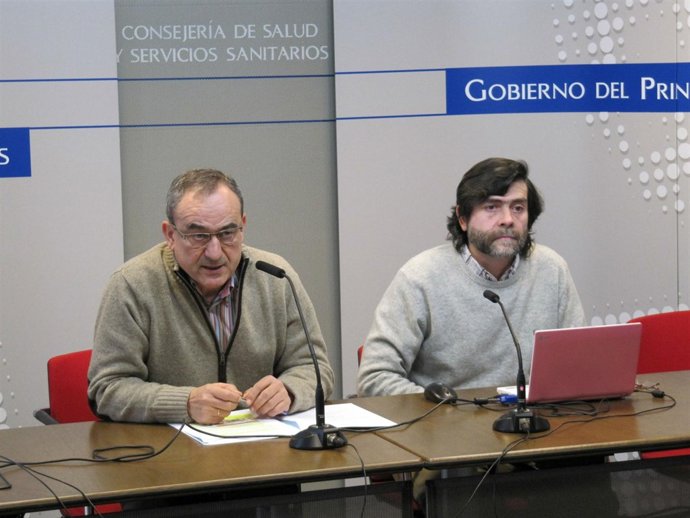 El director general de Salud Pública, Julio Bruno, y el jefe de sección de Vigil