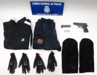 Detenidos dos menores acusados de arrebatar 19.000 euros tras abordar a sus víctimas por la espalda