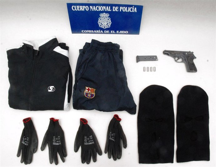 Efectos del atraco intervenidos 