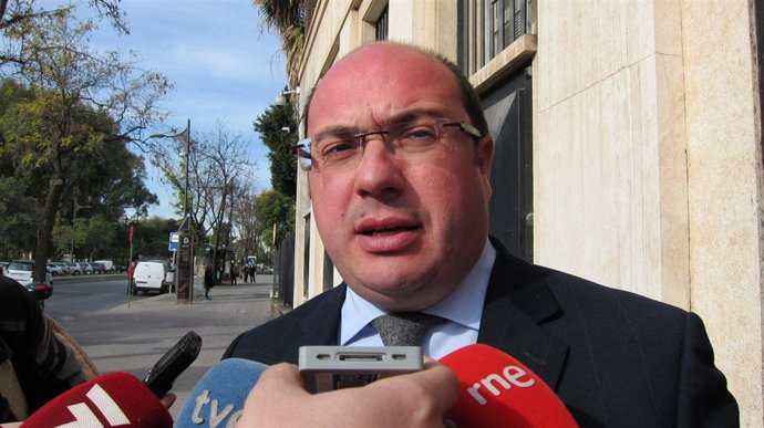 El alcalde de Puerto Lumbreras, Pedro Antonio Sánchez, a su salida del TSJ