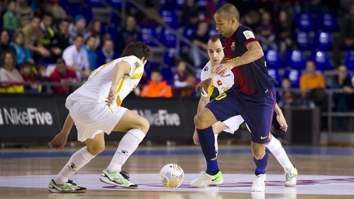 El jugador del FC Barcelona Alusport Igor