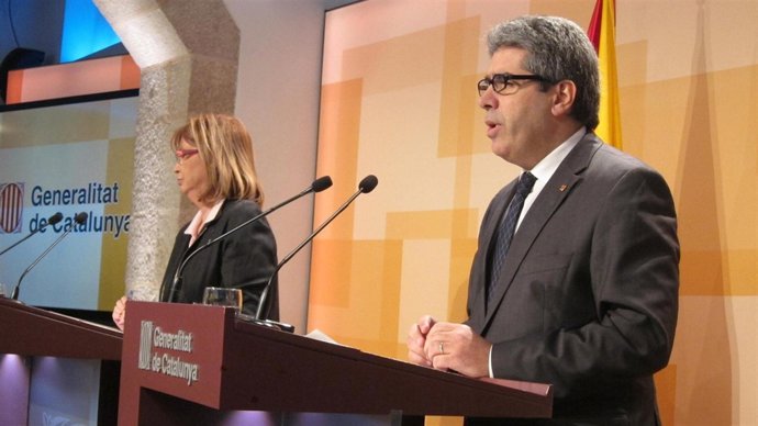 Irene Rigau y Francesc Homs, tras el Consell Executiu