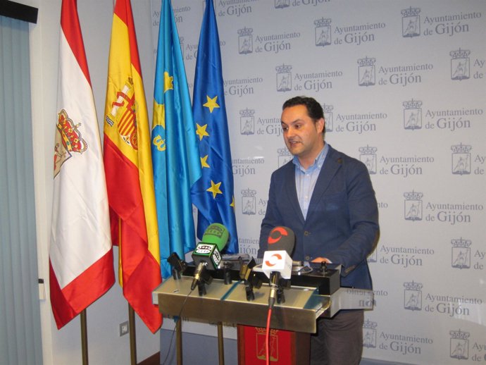 Manuel Pecharromán.