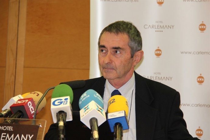 El pte del Colegio de Aparejadores de Girona, J.Romans