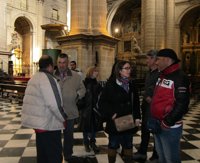 Una veintena de miembros del SAT y de IU de Jódar pernoctará en la Catedral reclamando la eliminación de jornales