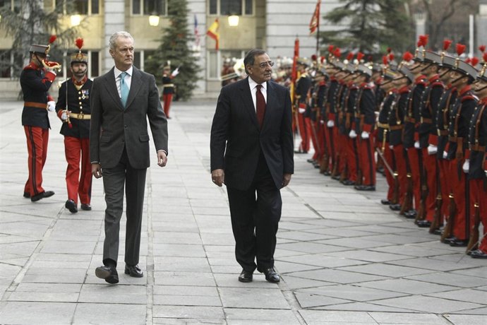 Panetta y Morenés en Madrid