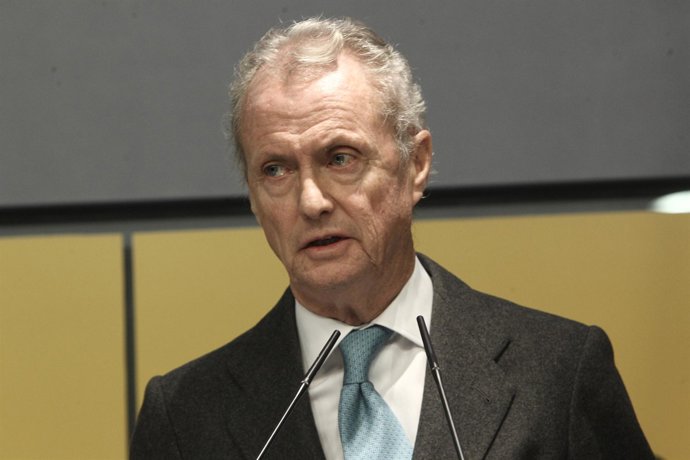 Morenés en la rueda de prensa con Panetta