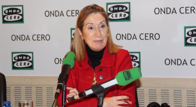 Ana Pastor, Ministra de Fomento