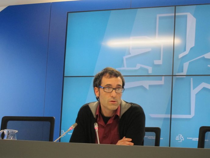 El parlamentario de EH Bildu Julen Arzuaga