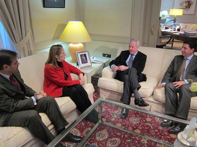 Presidente de Murcia, Ramón Luis Valcárcel, y la ministra de Fomento, Ana Pastor
