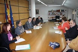Reunión de Puig con representantes de la comunidad educativa
