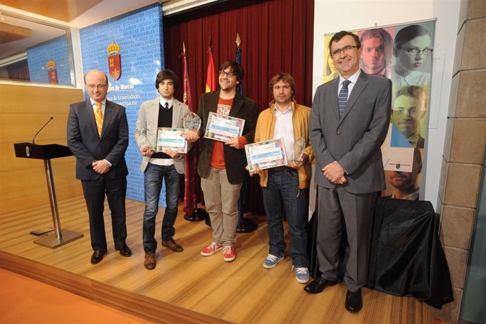 Entrega premios 'Emprendedor del Mes' 