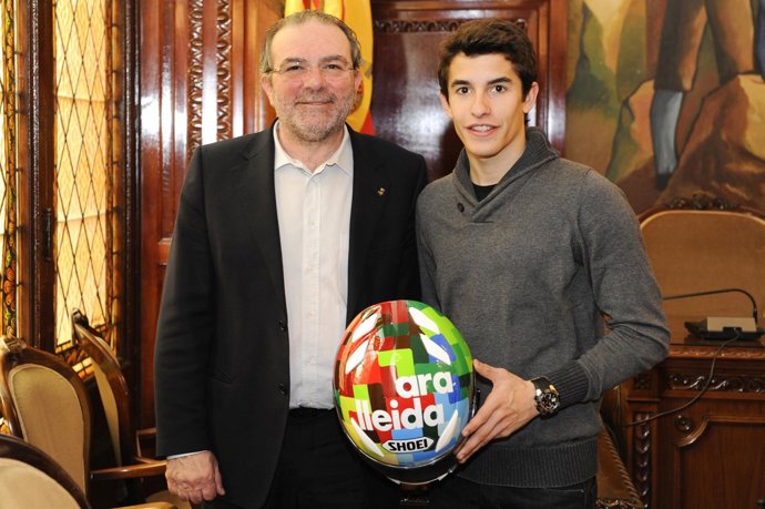 El presidente de la Diputación de Lleida con el piloto Marc Márquez