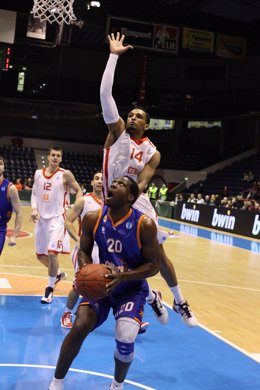 El Valencia Basket derrota al Nymburk checo