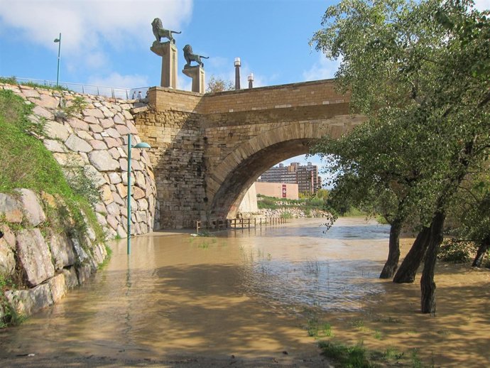 El caudal del Ebro ha ido aumentando