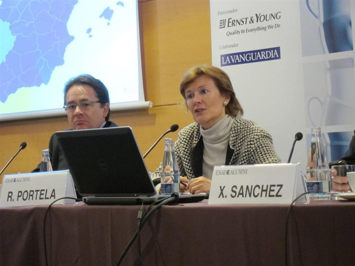Xavier Busquets (Esade) y Rosalía Portela (CEO de Ono)
