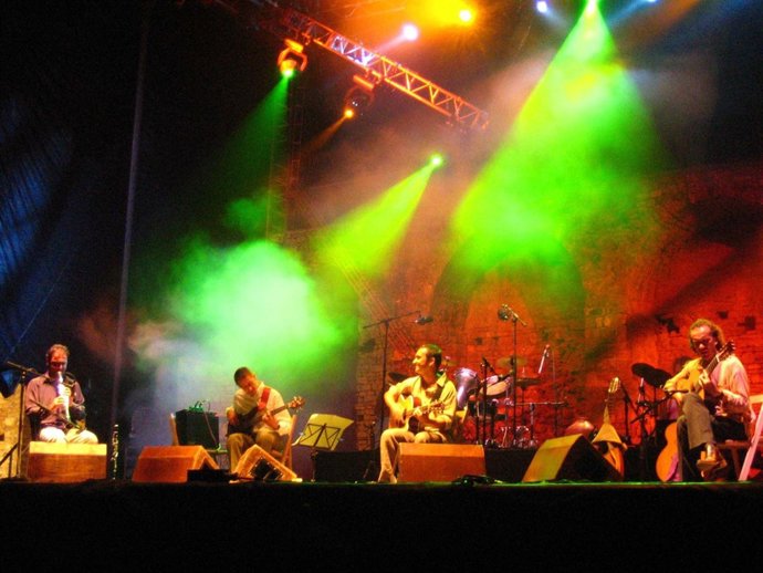 El Sexteto de Joaquín Pardinilla presenta su nuevo disco 'La hora roja'