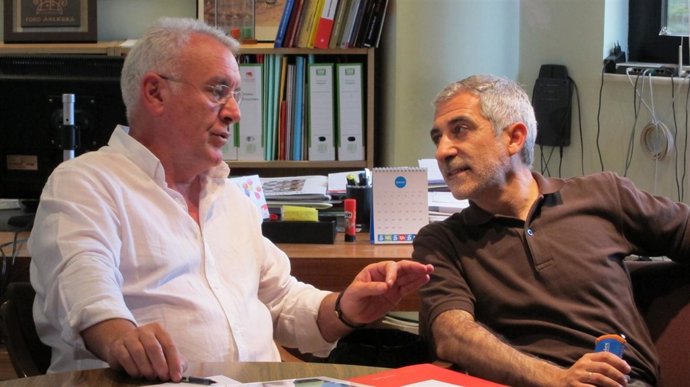 Cayo Lara Y Gaspar Llamazares La Noche Del 22M