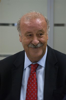  Vicente Del Bosque Entrenador Nacional 