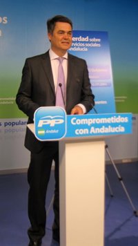 PP-A:Griñán tiene la "batuta" para "poner moderación y sentido común en sus filas" y llegar a un "pacto sin exclusiones"